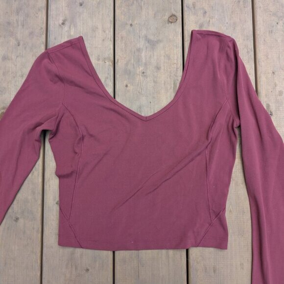 Lululemon Women’s Burgundy V-Neck Fitted Long Sleeve Align Crop Top - Picture 5 of 7